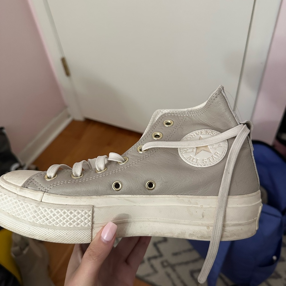 Platform high top Converse (beige leather)